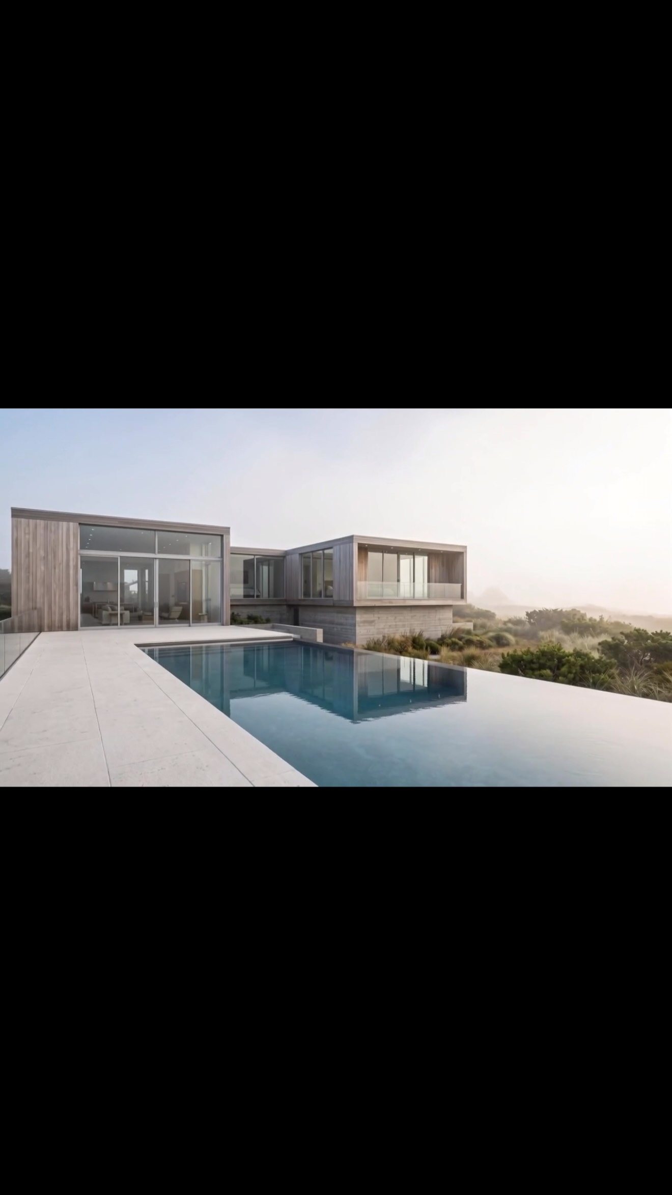 end of summer vibes

#modernarchitecture #westhamptonbeach #beachhouse #designinspiration #poolside